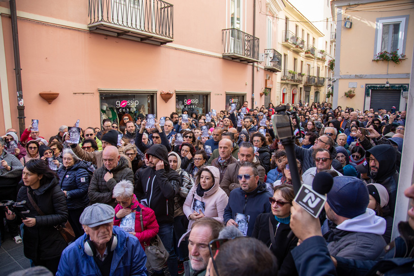 Claps, centinaia contro il vescovo che celebra nella Trinità - RIPRODUZIONE RISERVATA