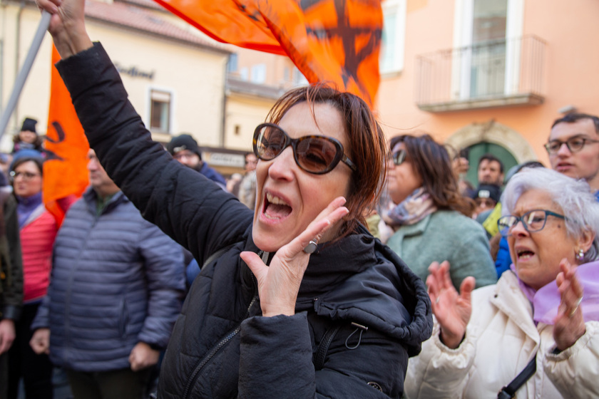 Claps, centinaia contro il vescovo che celebra nella Trinità - RIPRODUZIONE RISERVATA