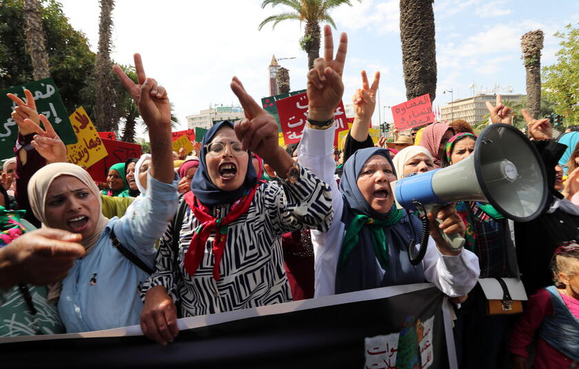Women agricultural workers march to demand more rights and improved working conditions