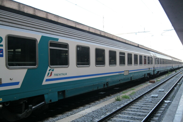 - RIPRODUZIONE RISERVATA