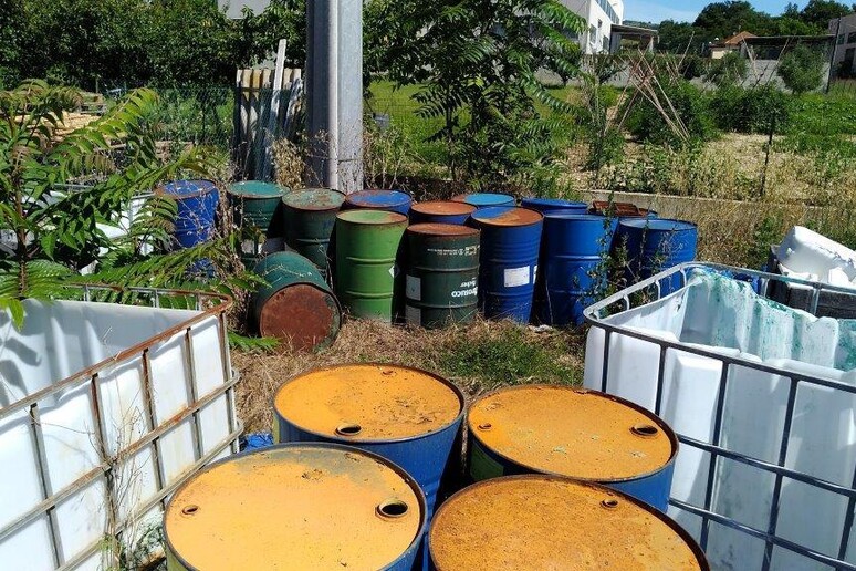 - RIPRODUZIONE RISERVATA