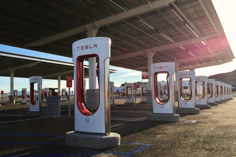 Usa, più soddisfatti i neo acquirenti di elettriche premium © ANSA/Tesla