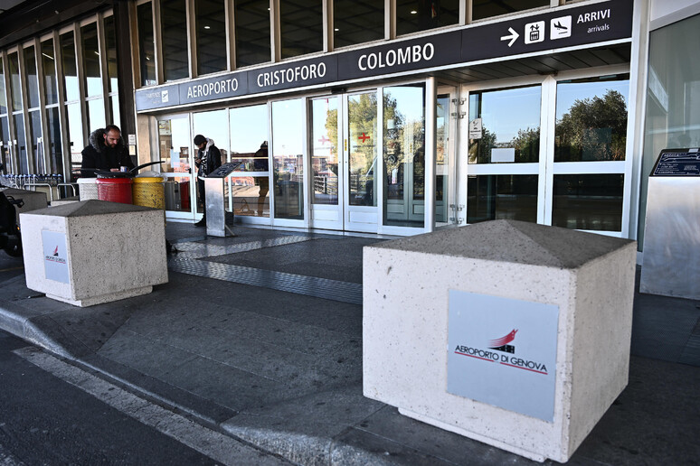 Aeroporto, Volotea riattiva tratta Genova-Olbia - RIPRODUZIONE RISERVATA