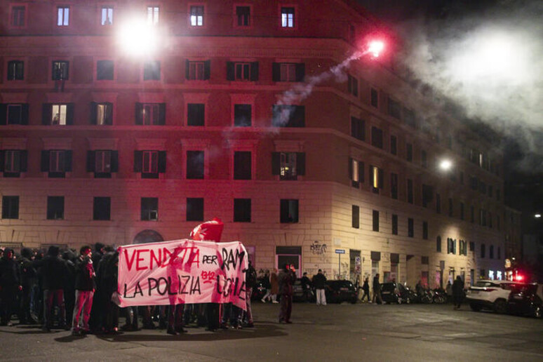 Manifestazione a Roma per Ramy Elgan - RIPRODUZIONE RISERVATA