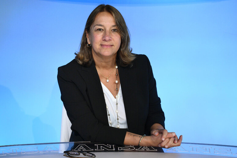 - RIPRODUZIONE RISERVATA