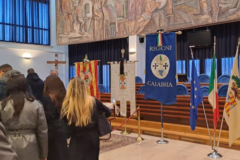 - RIPRODUZIONE RISERVATA