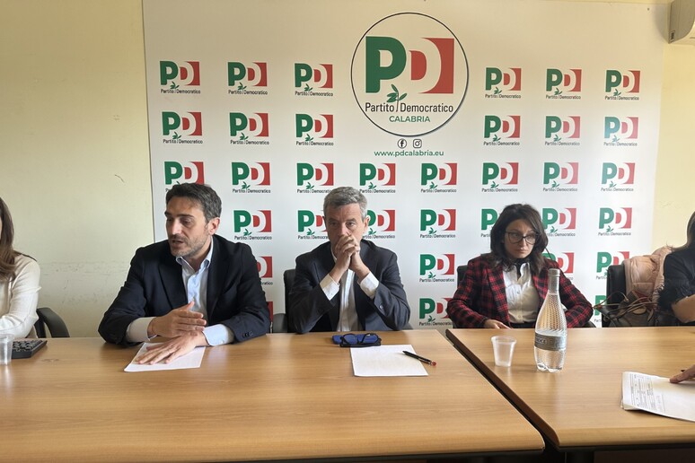- RIPRODUZIONE RISERVATA