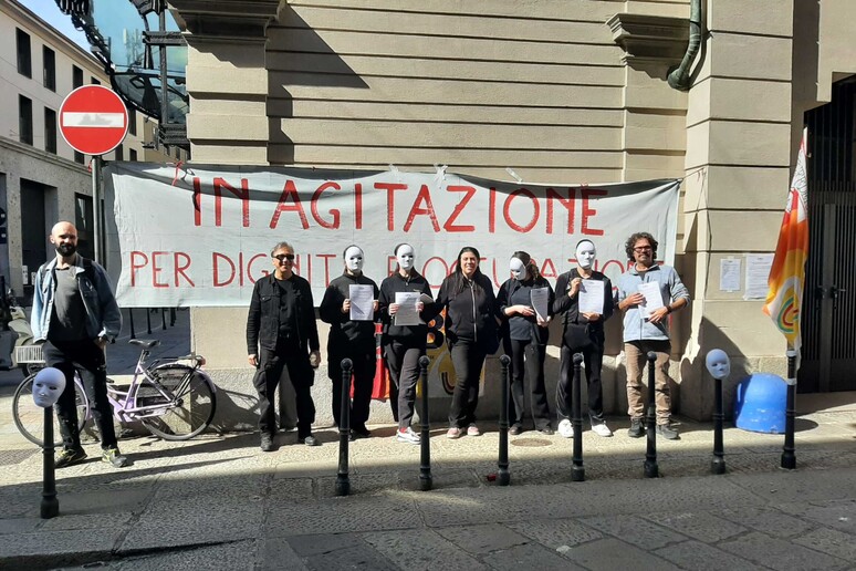 - RIPRODUZIONE RISERVATA