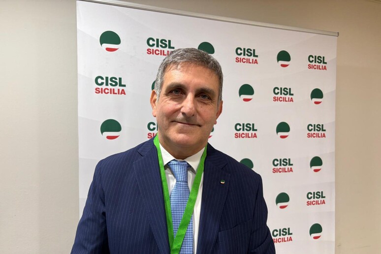 - RIPRODUZIONE RISERVATA