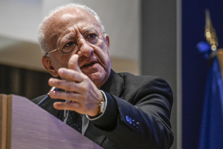 - RIPRODUZIONE RISERVATA