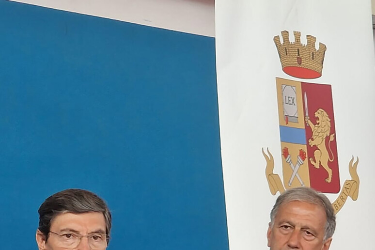 - RIPRODUZIONE RISERVATA