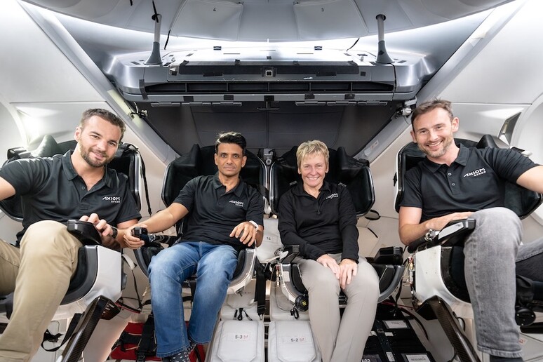 L 'equipaggio della missione Ax-4: Peggy Whitson, Shubhanshu Shukla, Sławosz Uznański-Wiśniewski e Tibor Kapu (fonte: SpaceX) - RIPRODUZIONE RISERVATA