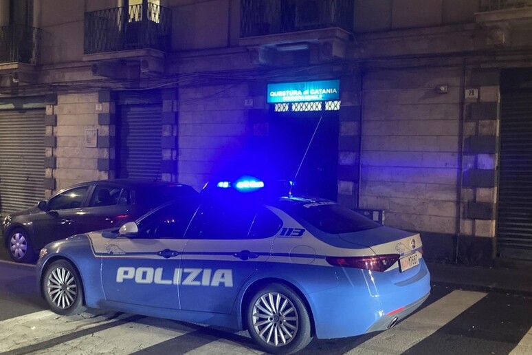 - RIPRODUZIONE RISERVATA