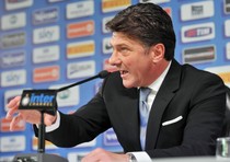 Inter coach Walter Mazzarri