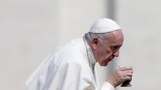 Il Papa dello street food, dal mate alla pizza